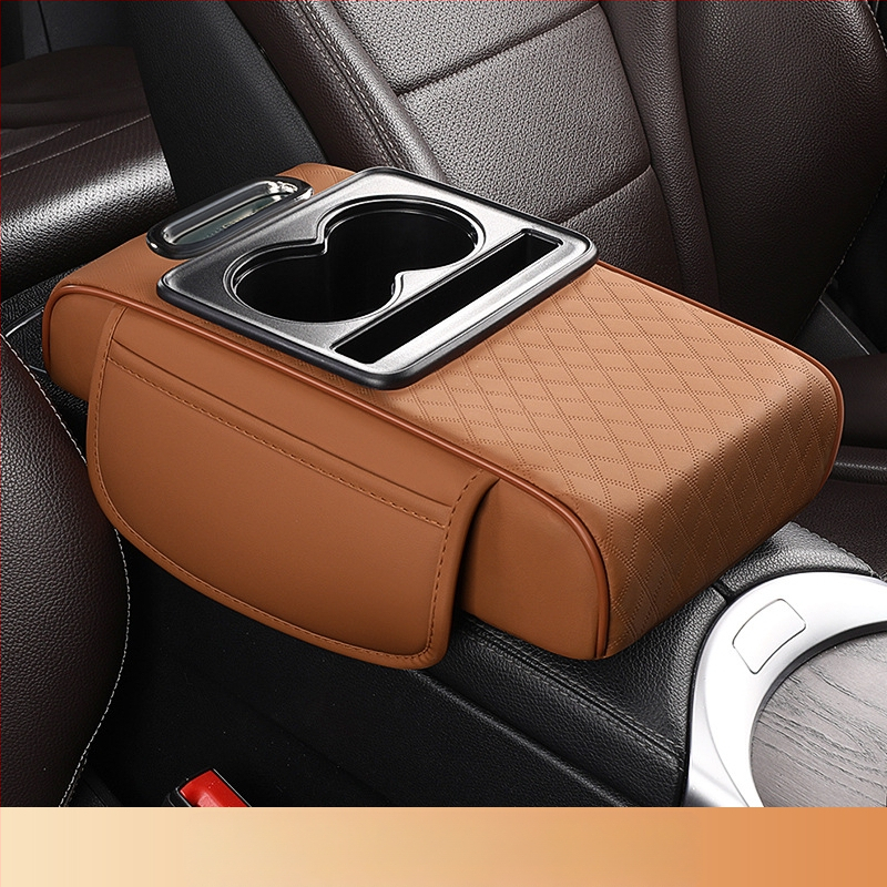 Кожен подлакътник за автомобил с отдел за съхранение и кутия за салфетки; универсален модел; марка City Embroidery; без персонализация.