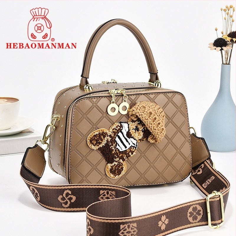 Дамска чанта през рамо PVC, малка квадратна чанта с цип и подплата от памук, Пролет 2024