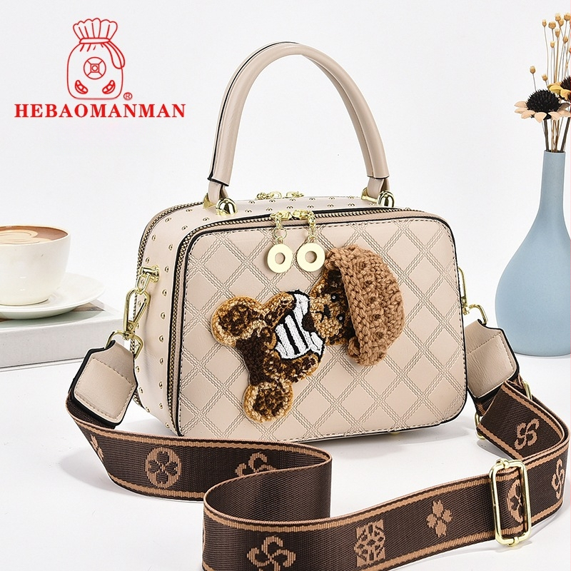 Дамска чанта през рамо PVC, малка квадратна чанта с цип и подплата от памук, Пролет 2024