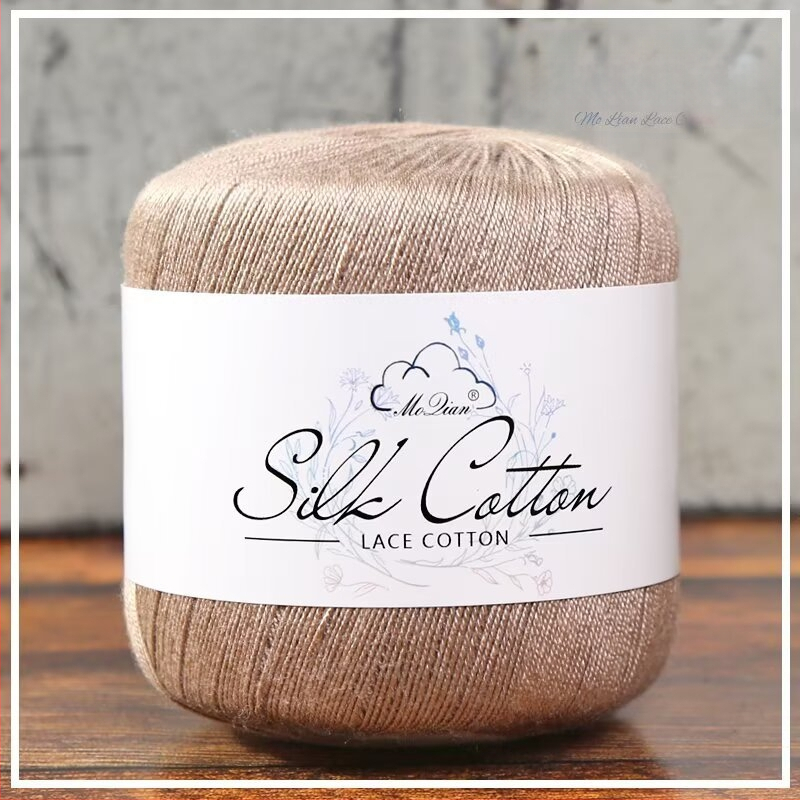 Dadi siūlai rankdarbiams — worsted, grupinis siūlas, šukuotas