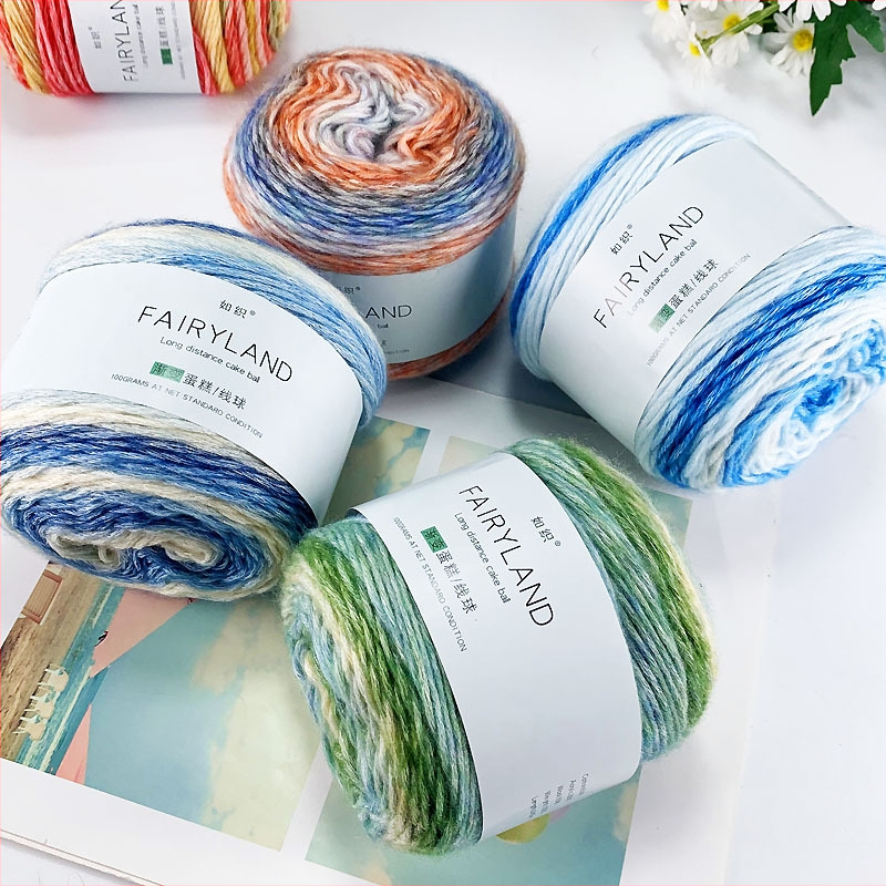 Βαμβακερή κλωστή cake-line με gradient βαφή για πλέξιμο (Τεχνική: worsted; Μορφή κλώνου: σφαίρα/τροχός; Προέλευση: Επαρχία Χεμπέι, νομός Λιξιάν; Κύρια χρήση: πλέξιμο)