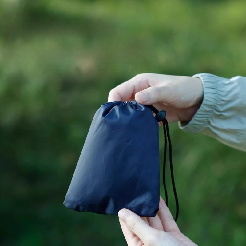 Nešiojamos sulankstomos vandens baseinas kelionėms ir laukei; medžiaga: jautienos sausgyslės audinys; atsparus vandeniui audinys; talpa 8,5 L; logotipo spausdinimas