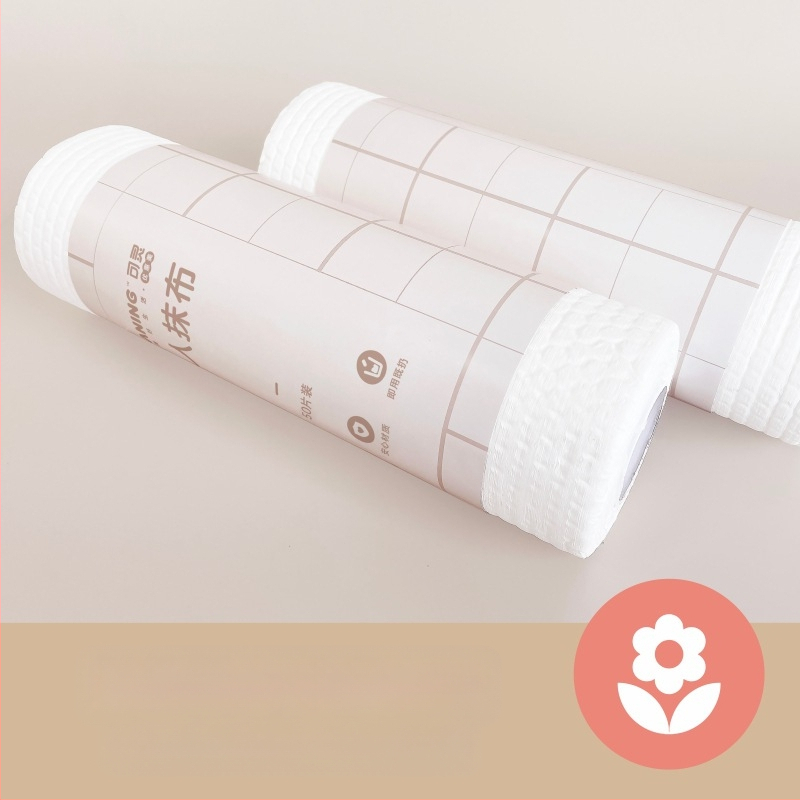 Kelin virtuves salvetes no neaudēja materiāla, reljefa tekstūra, piemērotas mitrai un sausai lietošanai, uzsūc ūdeni, eļļas noturīgas un dezinficējošas, 50 lapas uz rulona, 60 g/m²