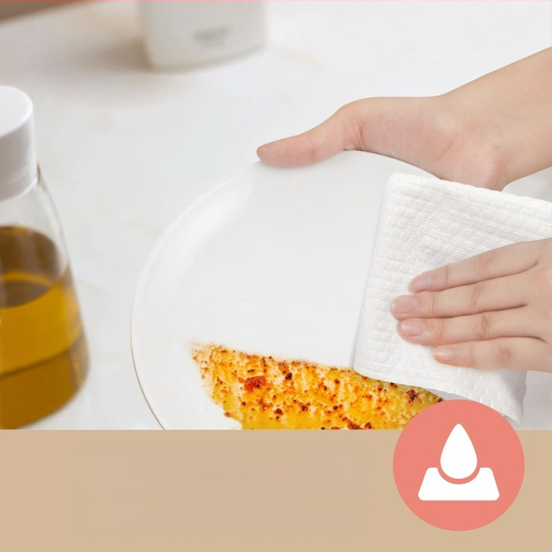 Kelin virtuves salvetes no neaudēja materiāla, reljefa tekstūra, piemērotas mitrai un sausai lietošanai, uzsūc ūdeni, eļļas noturīgas un dezinficējošas, 50 lapas uz rulona, 60 g/m²