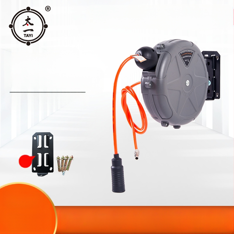Автоматичен прибиращ се въздушен маркуч за автомобили, Taiyi, ABS корпус, работно налягане 5-8 кг.