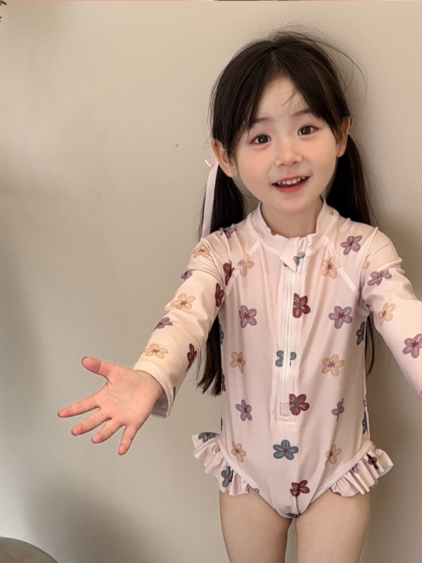 Tüdrukutele pikkade varrukatega ujumistrikood — lilleline muster, 100% polüester, ujumiseks, vanus 1–8 aastat