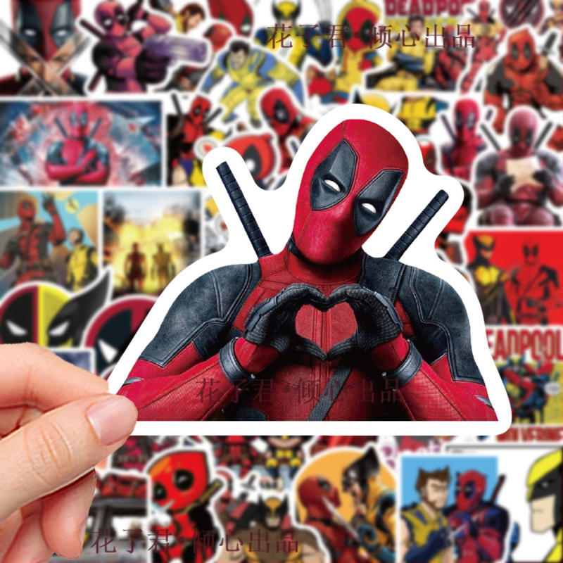 Telefonu lietu un bagāžas uzlīmju komplekts – 50 lapas ar Deadpool un Wolverine, karikatūrisks stils, PVC materiāls, uzlīmes un apdruka, logotipa apdruka iespējama, zīmols Suye
