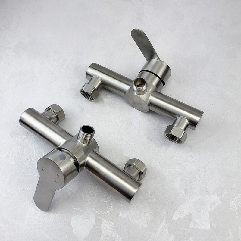 Paslėptas dušo maišytuvas iš nerūdijančio plieno, įmontuotas į sieną, keraminės vožtuvo šerdies