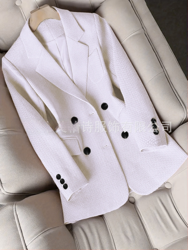 Дамско костюмно сако с яка, дълги ръкави, копчета в две редици, полиестер 95%+, дизайн колаж/шевове