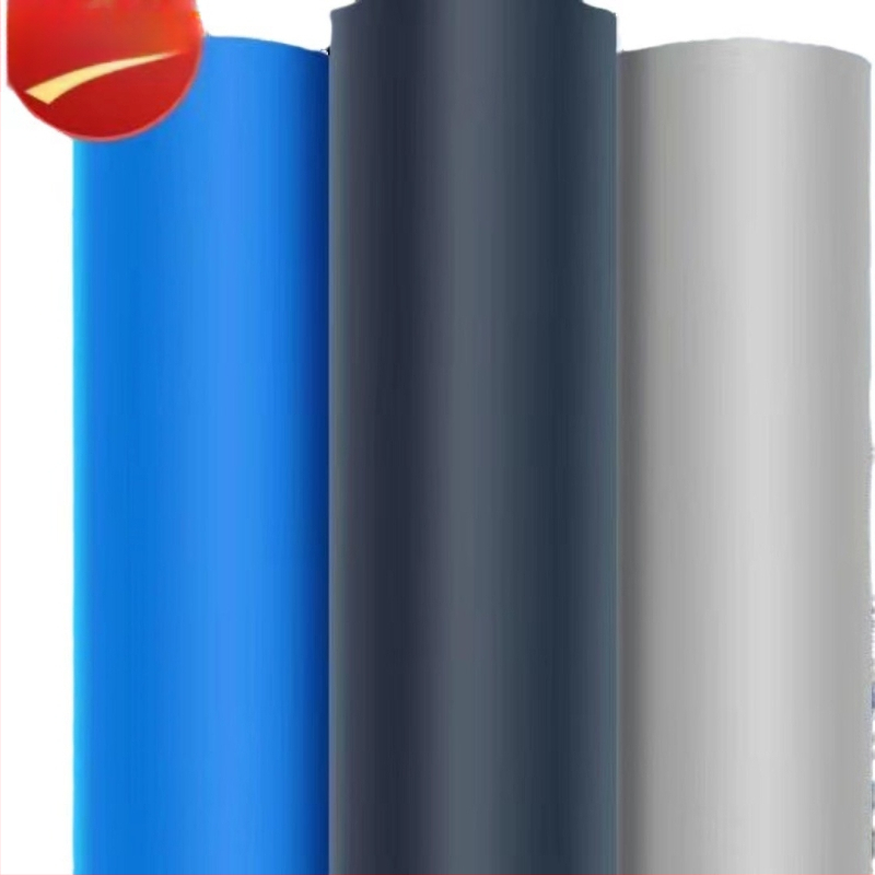 Pašlīmējoša jumta ūdensnecaurlaidīga membrāna no termoplastiskā poliolefīna — slāņota ruļveida plāksne, polimēra kodols, ūdensnecaurlaidīga un mitruma izturīga.