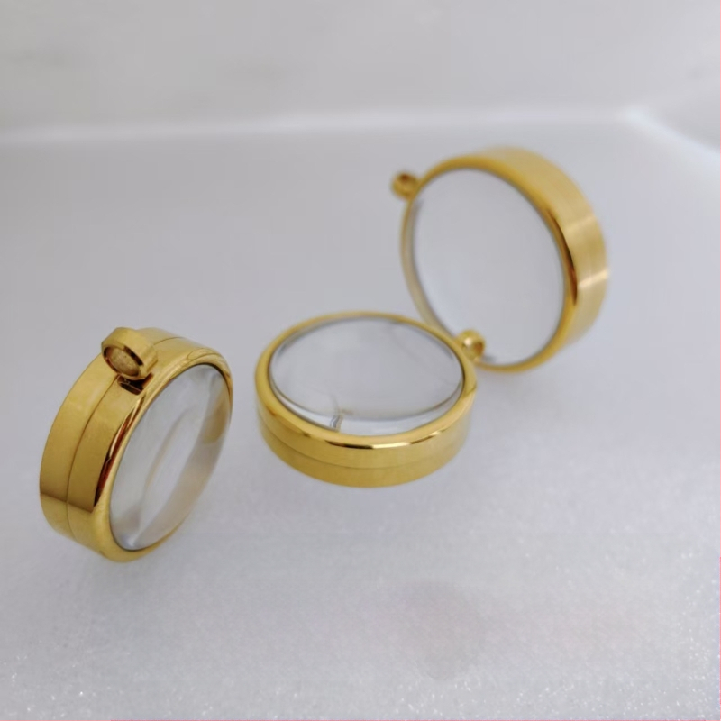 Geometrinis pakabukas iš nerūdijančio plieno su skaidria išgaubta kapsule mineralinėms kristalams, elektroplatinavimas, neblunka