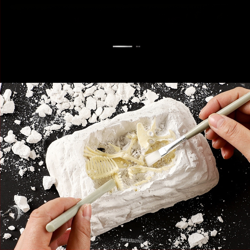 Plastmasas arheoloģiskā rotaļlieta dinozauru fosiliju izrakšanai – Tyrannosaurus Rex skeleta modelis izglītībai, kognitīvajai attīstībai, roku- acu koordinācijai, 14+