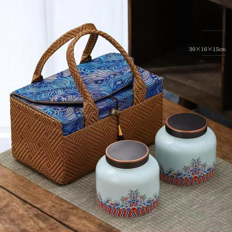 Keraaminiai arbatos skardinės dovaninėje dėžutėje, atsparios drėgmei, uždarytos, su įmonės logotipu spausdinta, 12 vnt