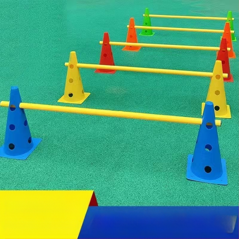 Edzés segédanyagok – futballhoz akadálypálya készlet (Testreszabás nem elérhető; Márka: Egyéb; Kategória: Edzés segédanyagok; Alkalmazható sport: Futball)