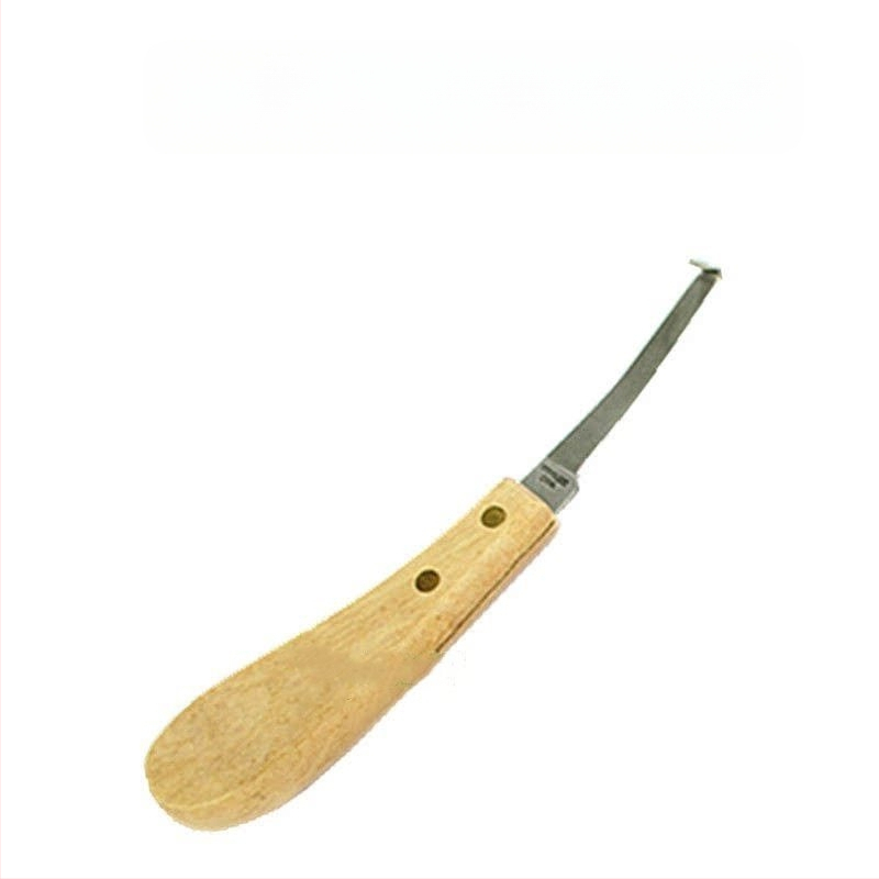 Medžio drožybos įrankių rinkinys: kablio peilis, šlifuoklis (krapštiklis), kadidžio peilis, medinis peilis