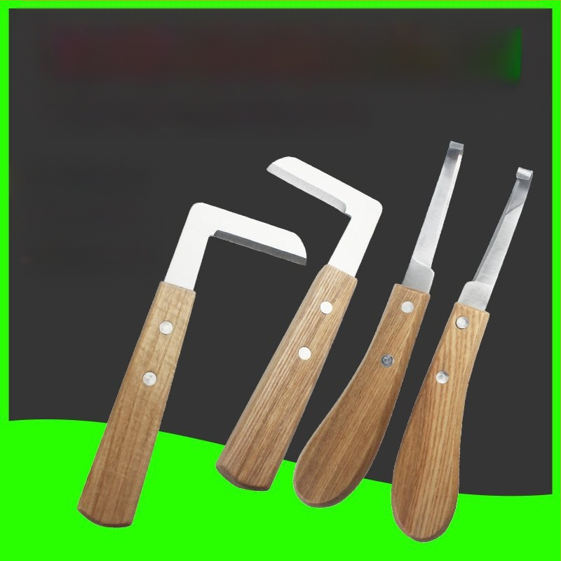 Medžio drožybos įrankių rinkinys: kablio peilis, šlifuoklis (krapštiklis), kadidžio peilis, medinis peilis