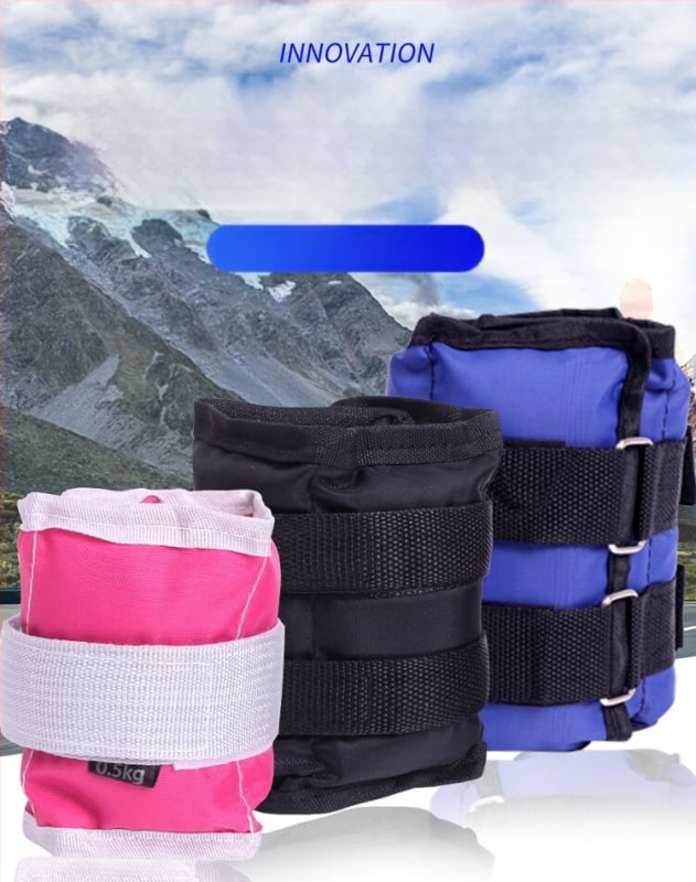 Helida leginsės su smėlio svoriais treniruotėms, reguliuojami čiurnos ir riešo svoriai