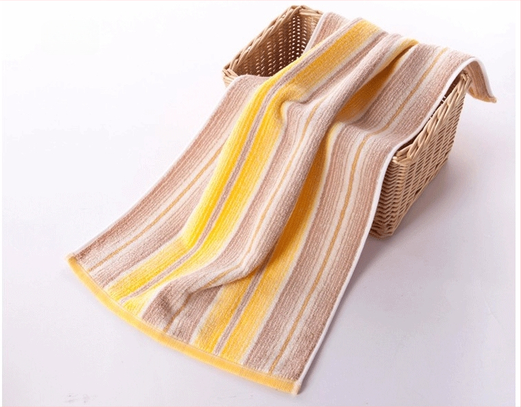 Medvilninis veido rankšluostis, satino audinys, 32s siūlai, svoris 95 g, sugėrimo laikas 5–10 s