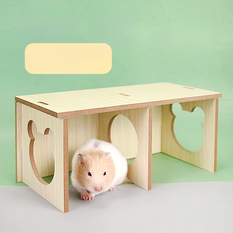 Хамстер дървен дом с лабиринт и спално гнездо — дървена конструкция; подходящ за хамстери; включва укритие и гнездо за спане (Материал: дърво; За хамстери; Включва: дом, лабиринт, спално гнездо)