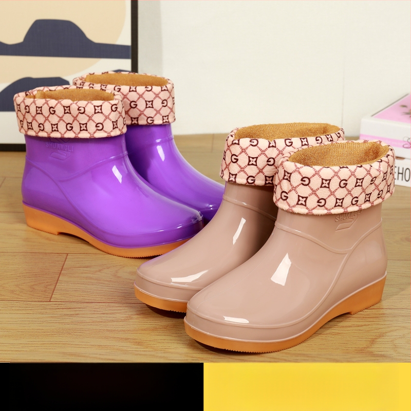 Γυναικείες γαλότσες βροχής με επένδυση φλίς, χαμηλός άξονας, πλαστικό επάνω μέρος, αδιάβροχες και αντιολισθητικές (άνοιξη και φθινόπωρο)