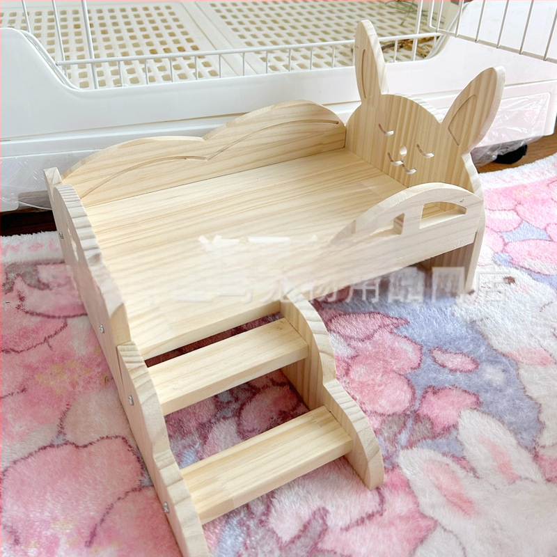 Дървено гнездо и спалня за домашни любимци: зайци и морски свинчета, с стълби, за всички сезони