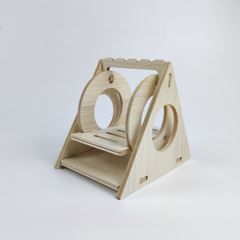 Дървена къщичка за хамстери — укритие за всички сезони