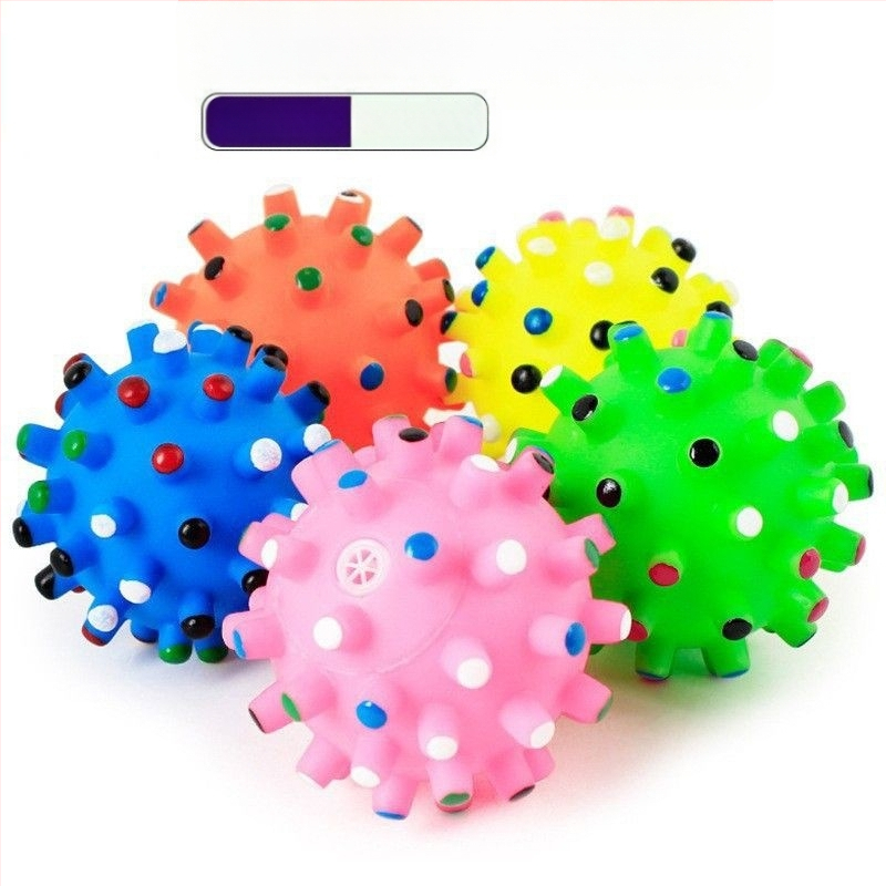 Дъвкалка за кучета – издръжлива играчка от телешка кожа за кученца и малки породи, топка и пръчка за дъвчене.