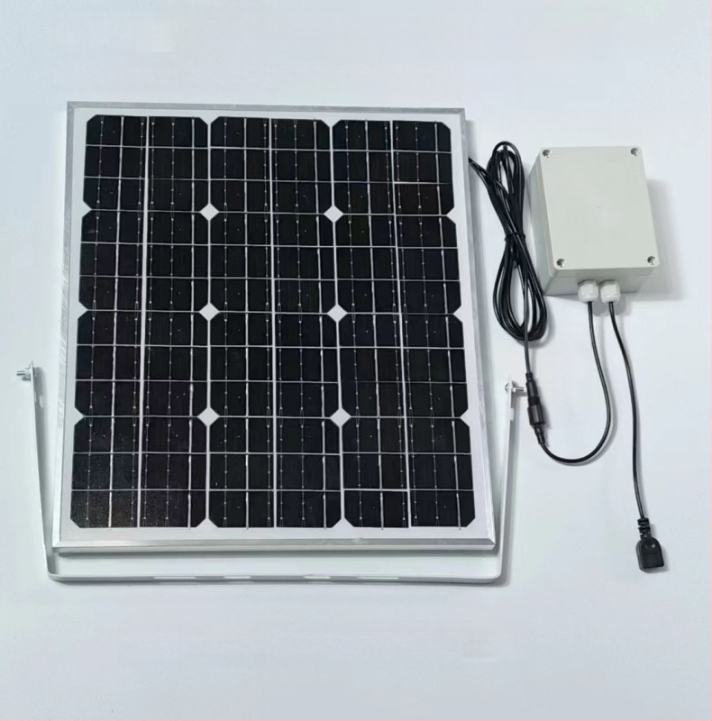 Слънчев панел за външно зареждане с двойни USB изходи, регулируем изход 5V/12V DC и захранване за съхранение на енергия