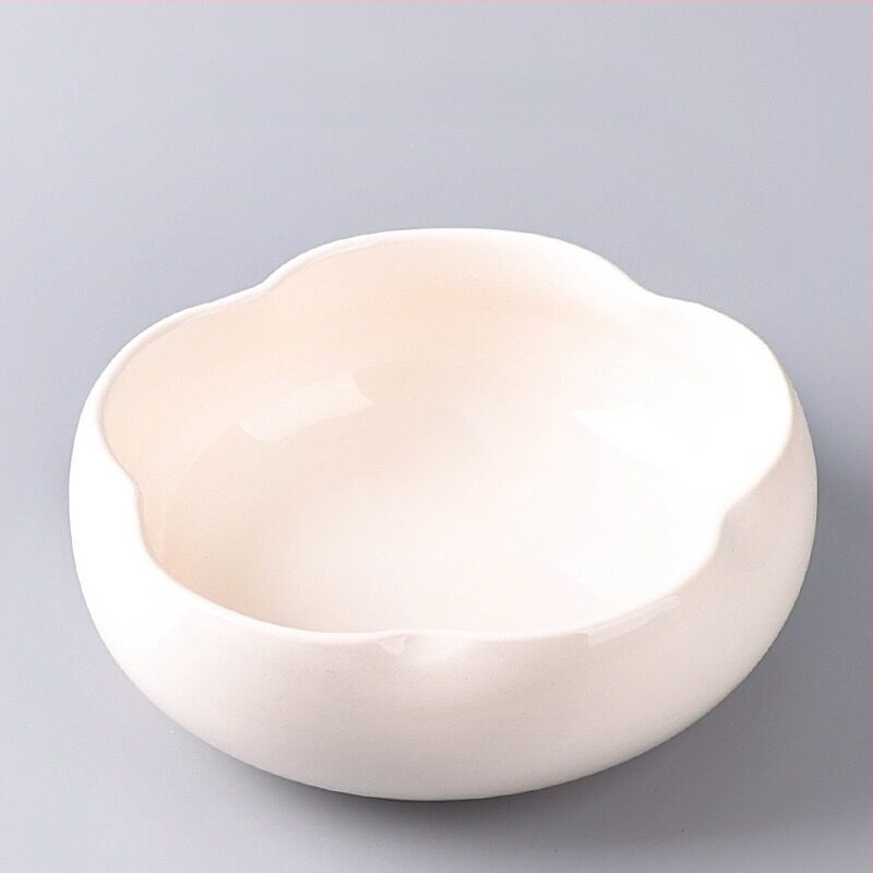 Keraminė gėlių vaza ant grindų – paprastas stilius, namų sodo naudojimui