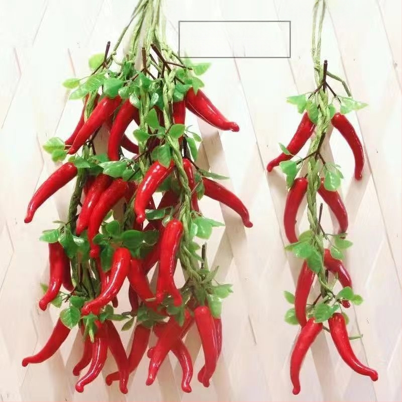 Vaisių ir daržovių vėrinė su kukurūzu, raudonąja paprika, česnaku ir dirbtiniais žemės riešutais – Kinų stiliaus dekoratyvinis aksesuaras namams ir restoranams (dovana bendraklasiams; Kalėdos; naujakuriams)