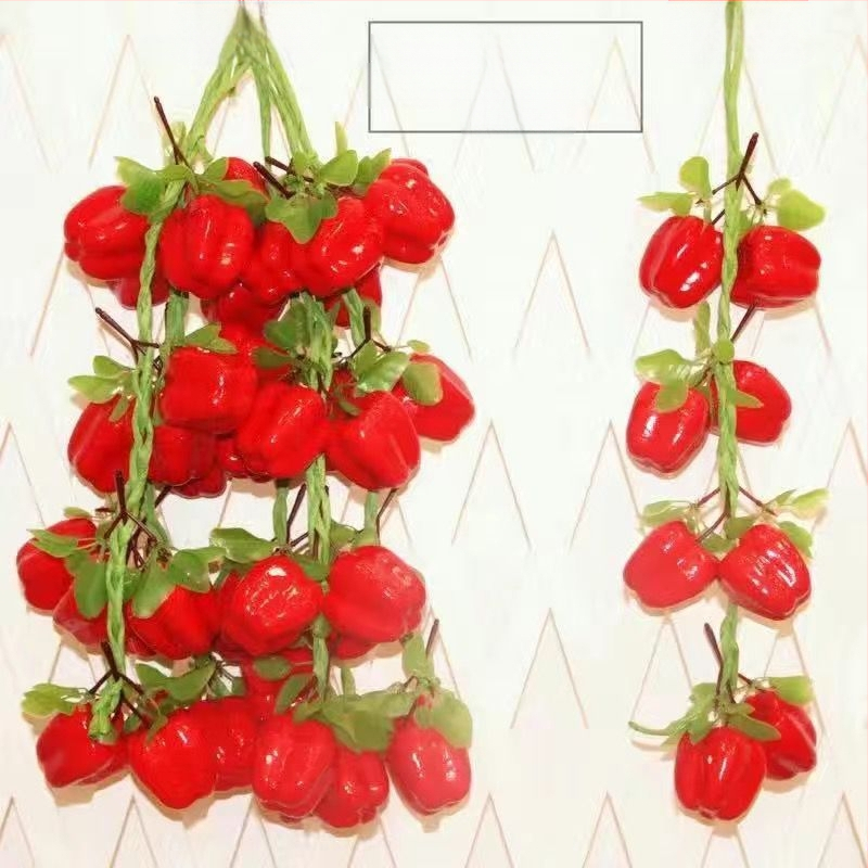 Vaisių ir daržovių vėrinė su kukurūzu, raudonąja paprika, česnaku ir dirbtiniais žemės riešutais – Kinų stiliaus dekoratyvinis aksesuaras namams ir restoranams (dovana bendraklasiams; Kalėdos; naujakuriams)