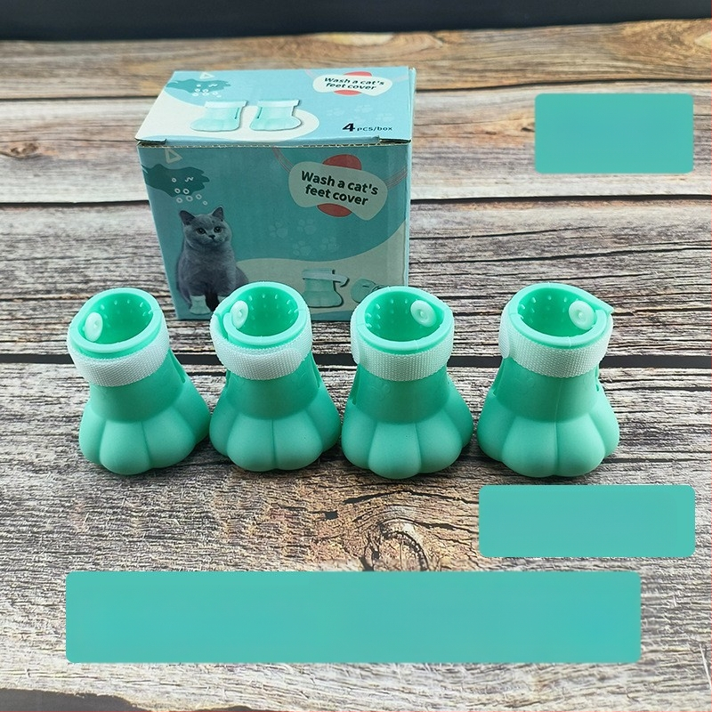 Katės kosminė skrybėlė su Elžbietos apykakle – prieš laižymą, monochrominis raštas, PET medžiaga, karikatūrinis stilius