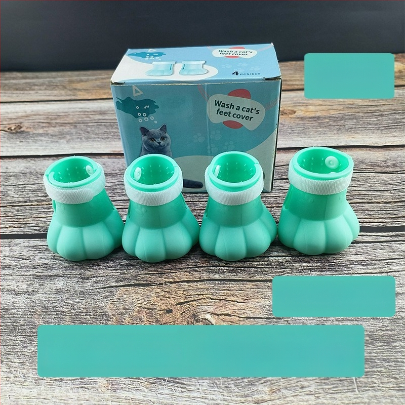 Katės kosminė skrybėlė su Elžbietos apykakle – prieš laižymą, monochrominis raštas, PET medžiaga, karikatūrinis stilius