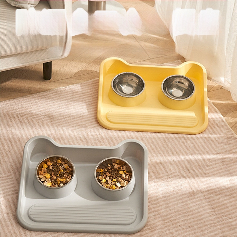 Két részes rozsdamentes acélból készült tál macskáknak és kutyáknak, kiöntés elleni kialakítás, beépített víz- és ételtál, nyakvédő funkció