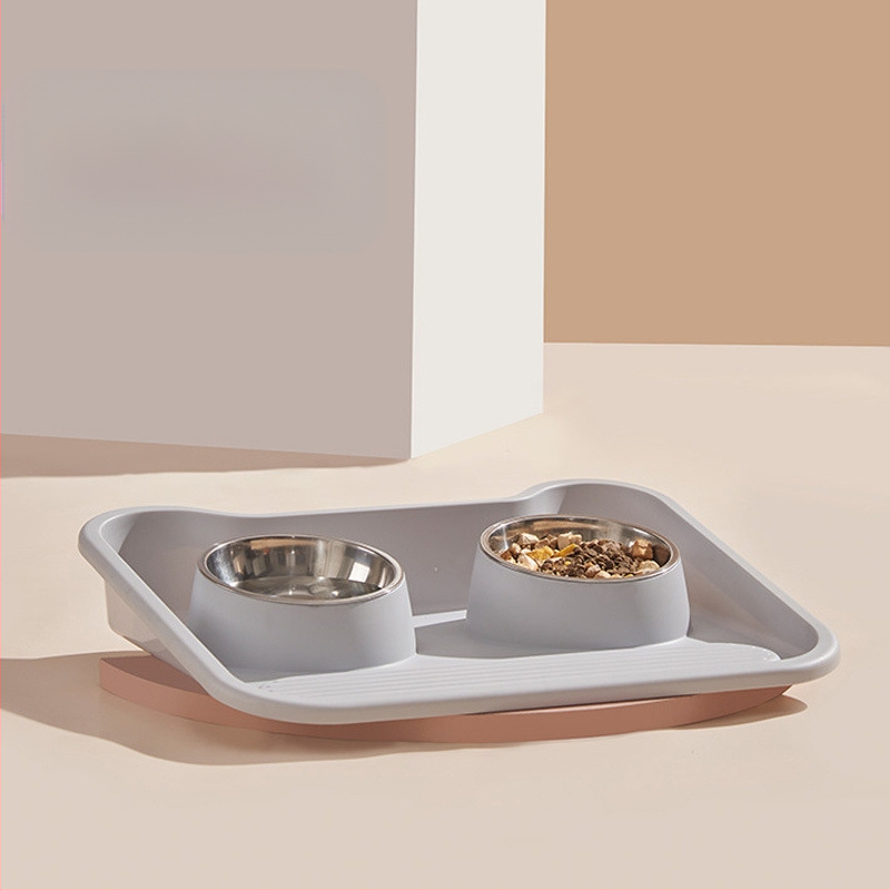 Két részes rozsdamentes acélból készült tál macskáknak és kutyáknak, kiöntés elleni kialakítás, beépített víz- és ételtál, nyakvédő funkció