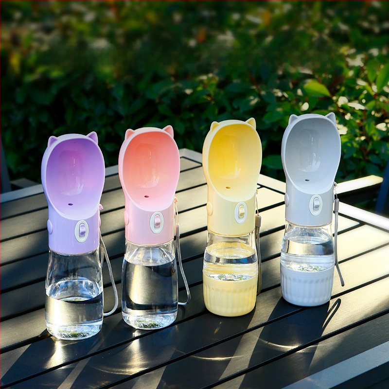 Suņa pastaigas ūdens krūze — integrēts pārnēsājams plecu siksnas dizains, ABS+PC, vienība