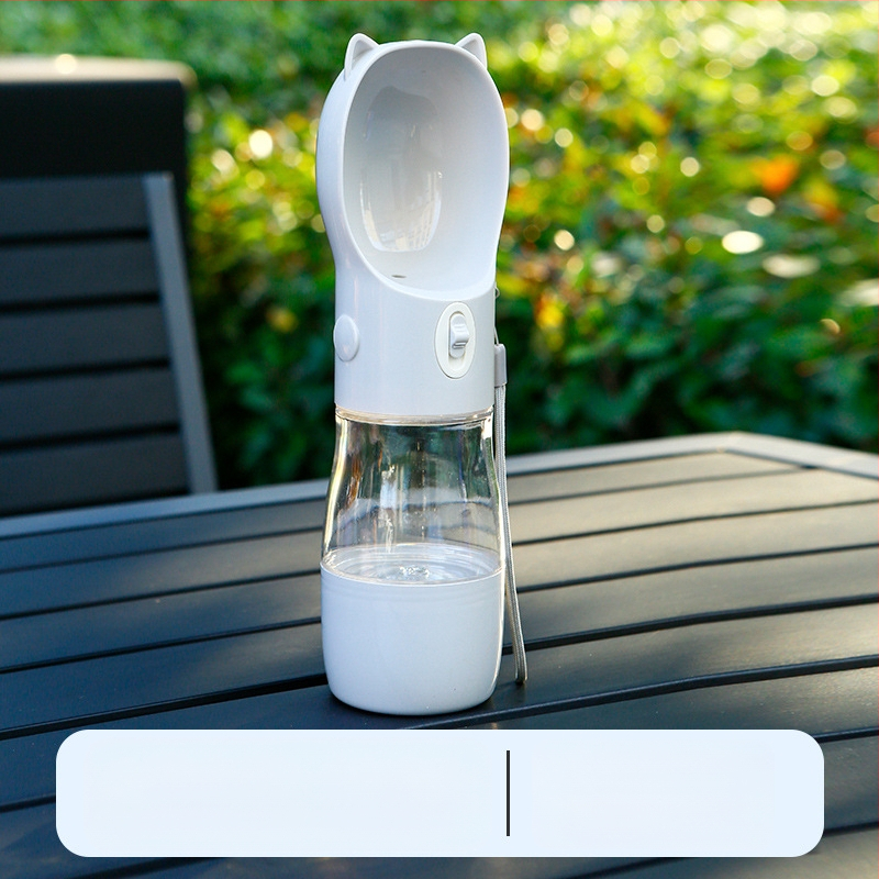 Suņa pastaigas ūdens krūze — integrēts pārnēsājams plecu siksnas dizains, ABS+PC, vienība