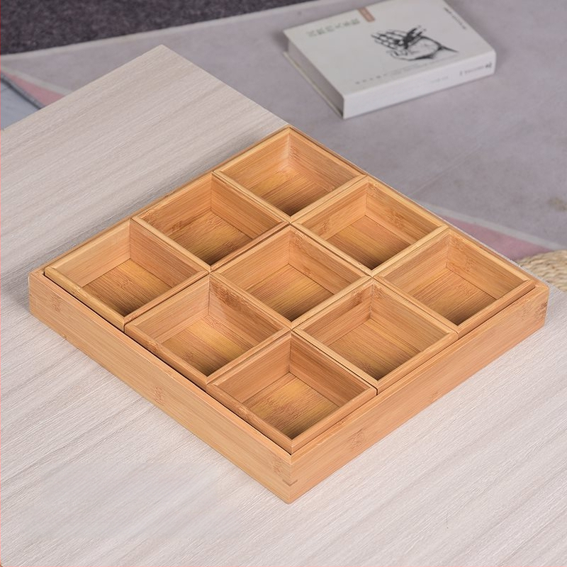 Bambukinis kvadratinis padėklas su devyniais skyreliais, medinė serviravimo plokštė džiovintiems vaisiams ir užkandžiams, kinų stilius