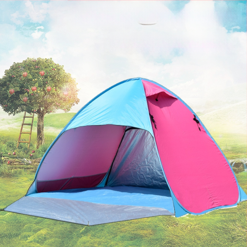 Dubultās personas automātiskā pludmales teltī ar ātru atvēršanu un saules aizsardzību; ārējā: poliesters; iekšējā: 190T ar sudraba pārklājumu; ārējā ūdensizturība 1000–1500 mm; apakšējā 1000–1500 mm; svars 1 kg