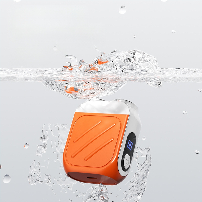 Ηλεκτρική ξυριστική μηχανή με περιστρεφόμενη κεφαλή δύο λεπίδων, κινητήρας χωρίς ψήφτρες, ενσωματωμένη μπαταρία 500–800 mAh, αυτονομία έως 40 λεπτά, επαναφορτιζόμενη, πλενόμενη κεφαλή, πλωτή κεφαλή