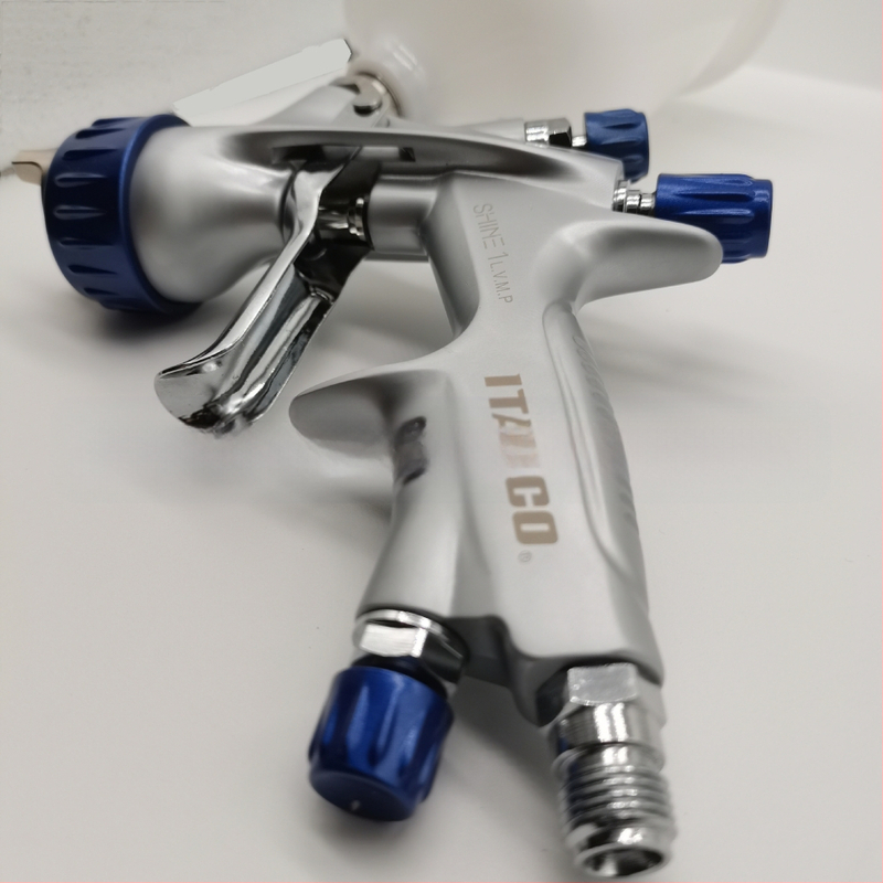 Автоматичен пистолет за боядисване на автомобили – гравитационно захранване, дюза 1,3 мм, корпус от медно-алуминиева сплав, максимално налягане 2,5