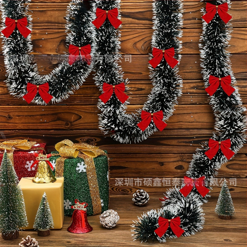 Mašņa no mākslīgā ratāna, plastmasas konstrukcija, ballīšu dekors