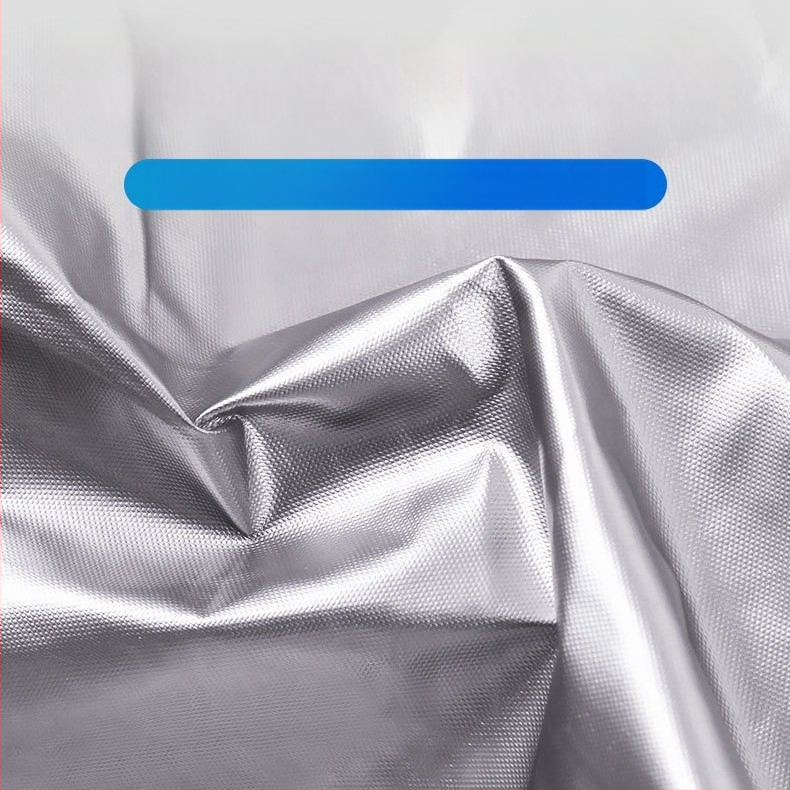 Automobilio saulės skydelis priekinio stiklo — universali tvirtinimas, saulės apsauga, šilumos izoliacija, vidinė apsauga