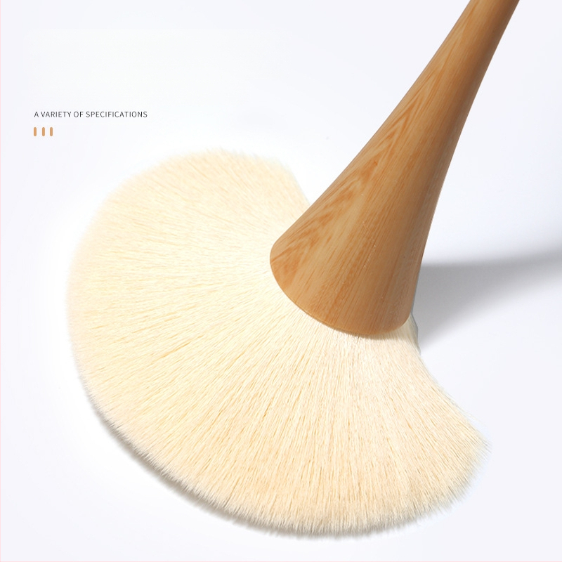 Nagų miltelių dulkių šepetėlis valymui — švelnūs šereliai, kompaktiška rankenėlė; Prekės ženklas: Chusha; Kategorija: Valymo šepetėliai; Importas: Ne; Prekės ženklo tipas: Vietinis prekinis ženklas