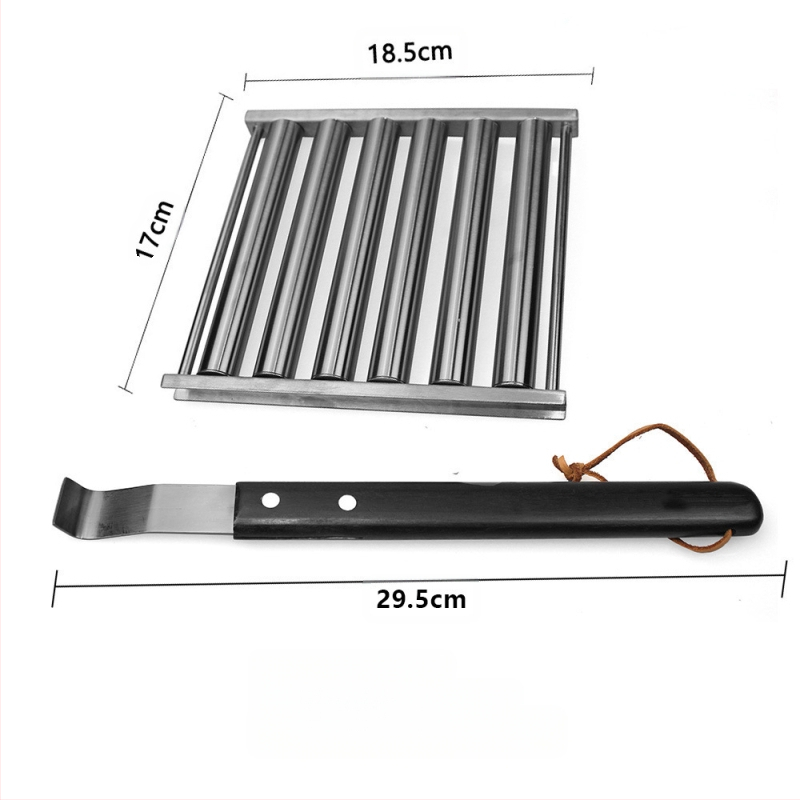 Išimamas dešros laikiklis iš 430 nerūdijančio plieno su medine rankena, kvadratinės formos, 0,36 kg