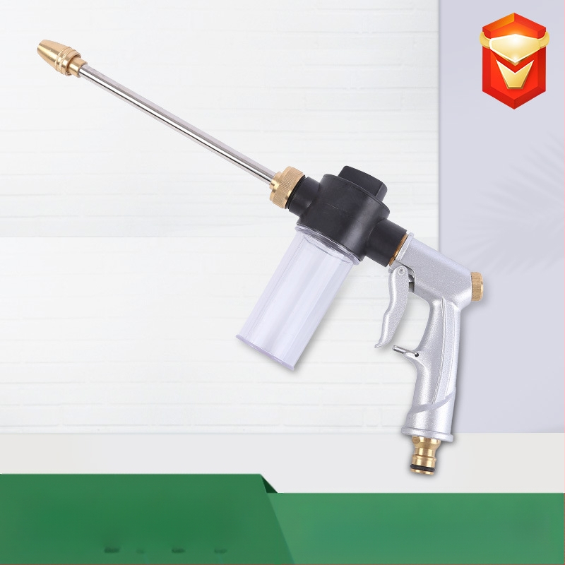 Pilnmetāla augstas slodzes auto mazgāšanas smidzināšanas pistole ar vara galvu un alumīnija sakausējuma rokturi, izsmidzināšanas attālums 5–10 m, piemērots dzeramā ūdens spiedienam