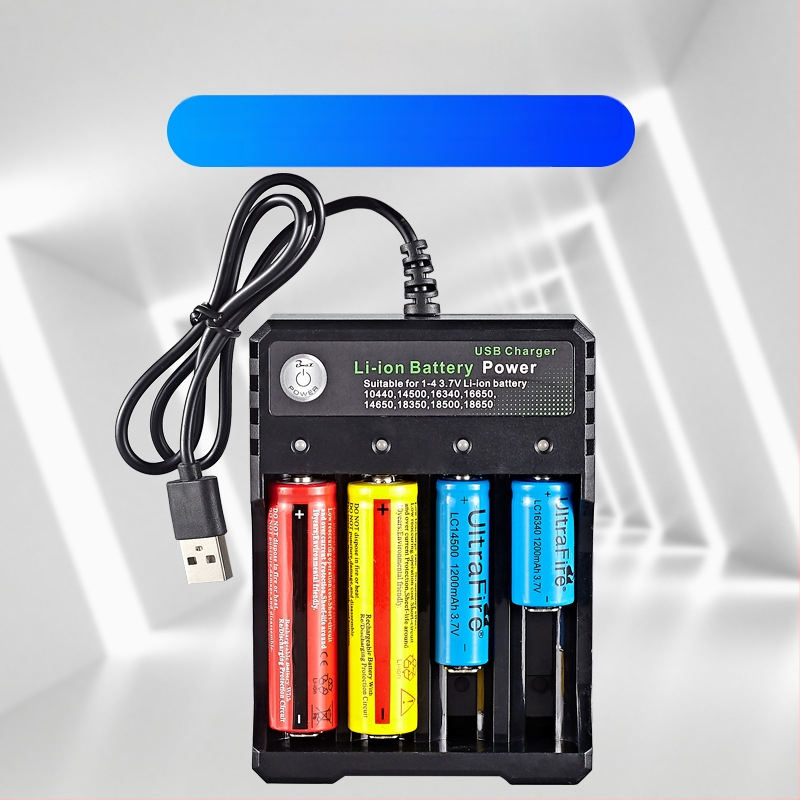 BMAX 18650 зарядно устройство, 4 гнезда, вход 5V 1-2A, изход 4.2V 1000mA, CE/FCC сертифицирано