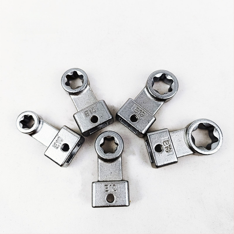 Ленточен ключ, 15-части комплект със сменяеми глави, хромирана повърхност, хром-ванадиева стомана, тегло 1.7