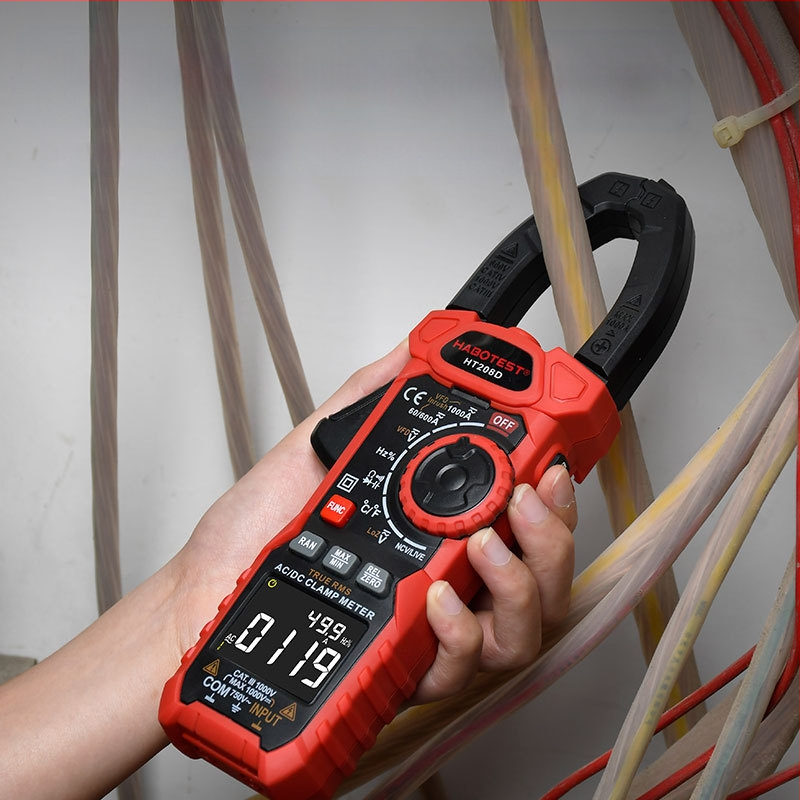 Дигитален кламп-метър, AC/DC измерване, обхват до 1000 A, LCD дисплей, защита срещу прегаряне, многофункционален