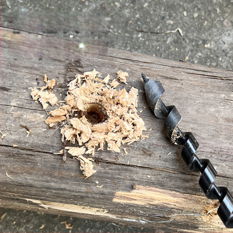 Cai Jiujiang дърводелско свредло със удължена дължина, четиризъбно спирално, за оцеляване на открито